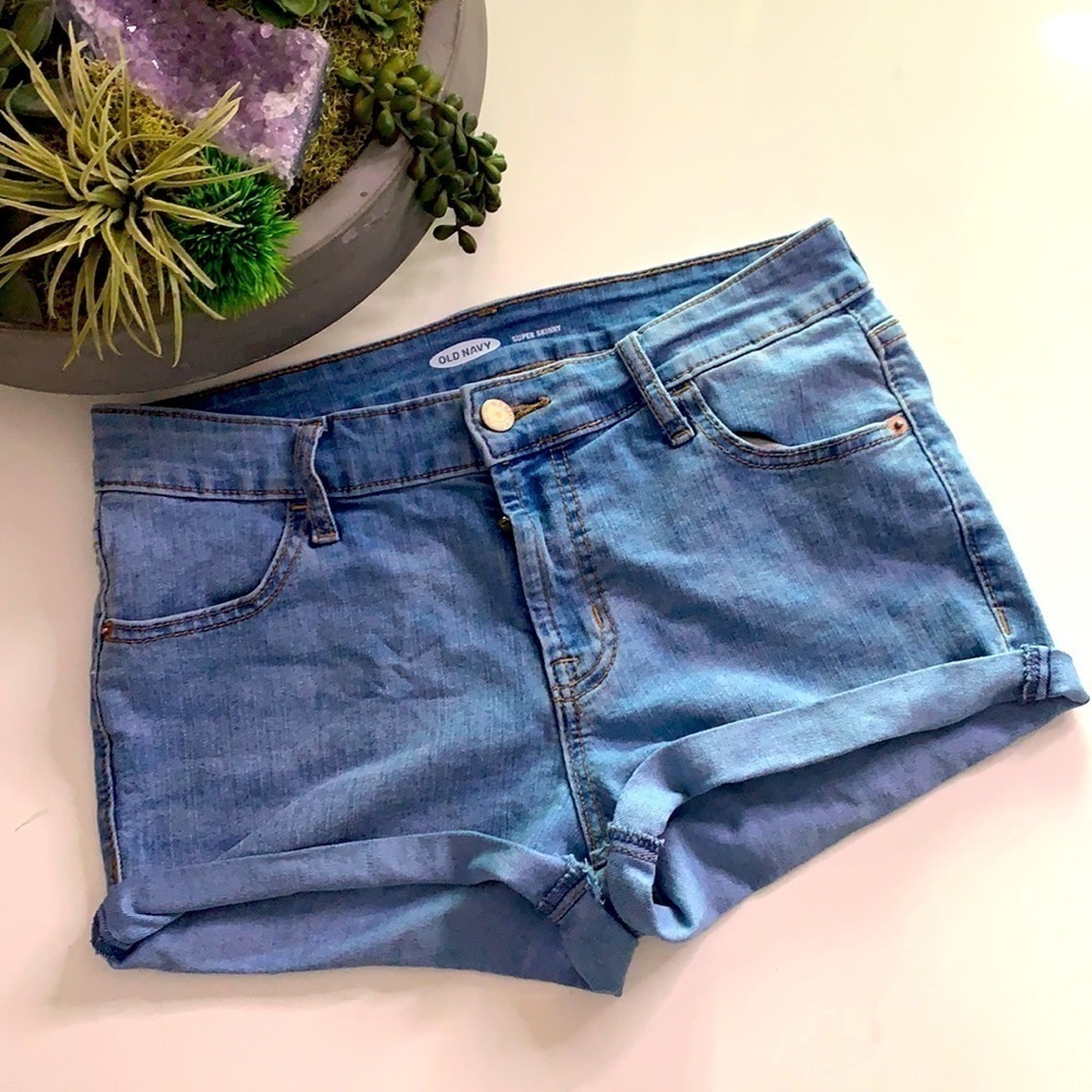 Old Navy super skinny Stretch Cuffed Denim Shorts 4